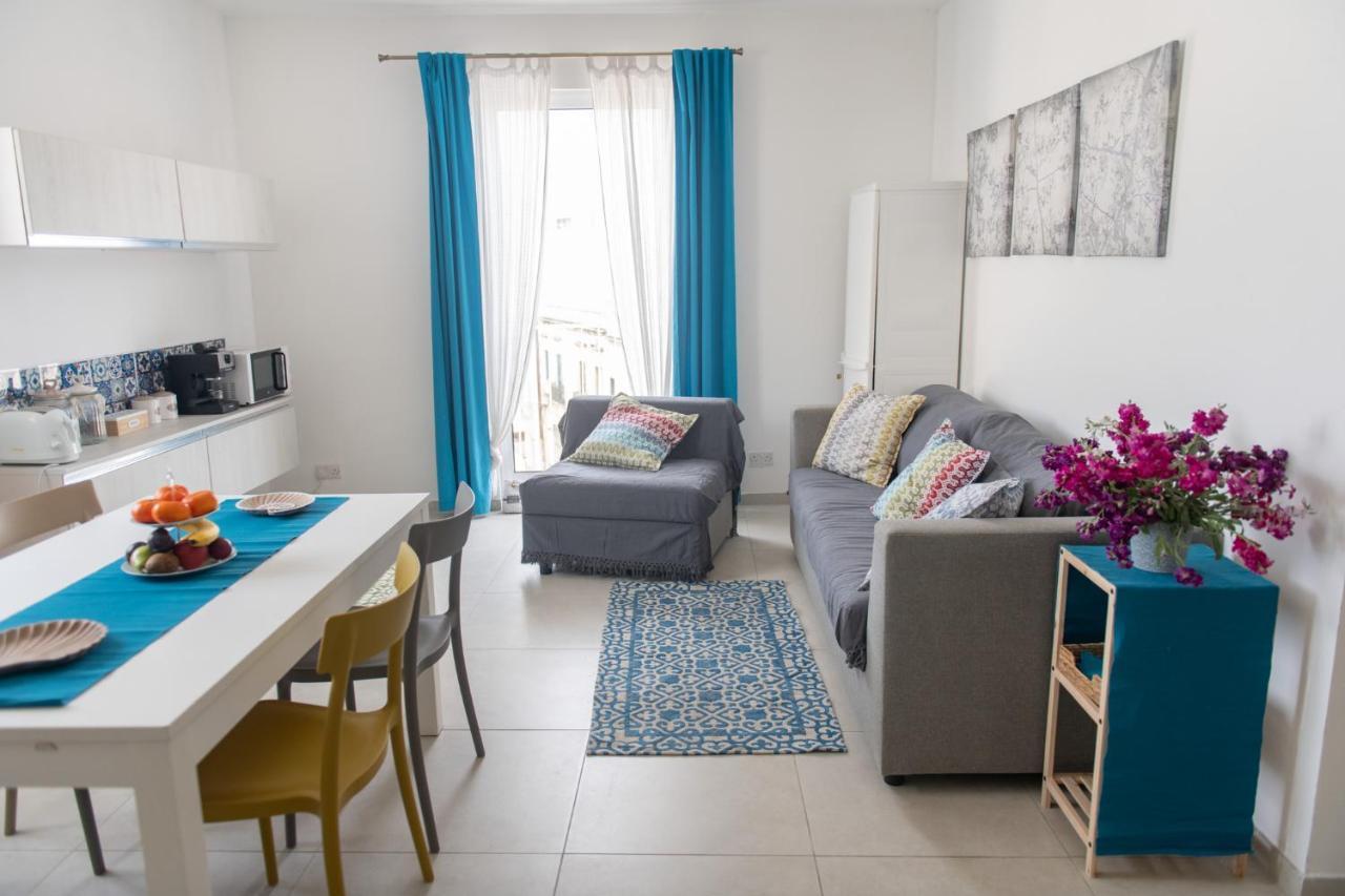 Sliema, Villa Savoia Luxury Apartment For 5 Guests Gzira Luaran gambar