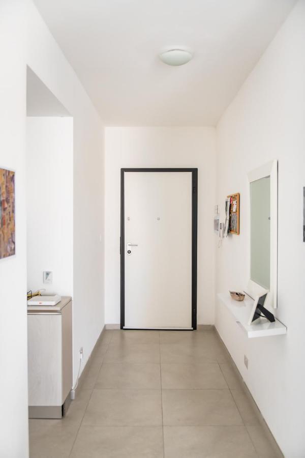 Sliema, Villa Savoia Luxury Apartment For 5 Guests Gzira Luaran gambar